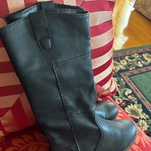 Brand new Size 13 girl’s black tall boots. Never worn